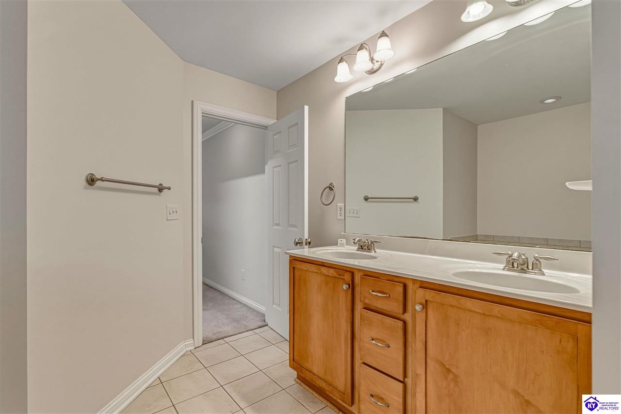 102 A Legacy Court Property Photo 27