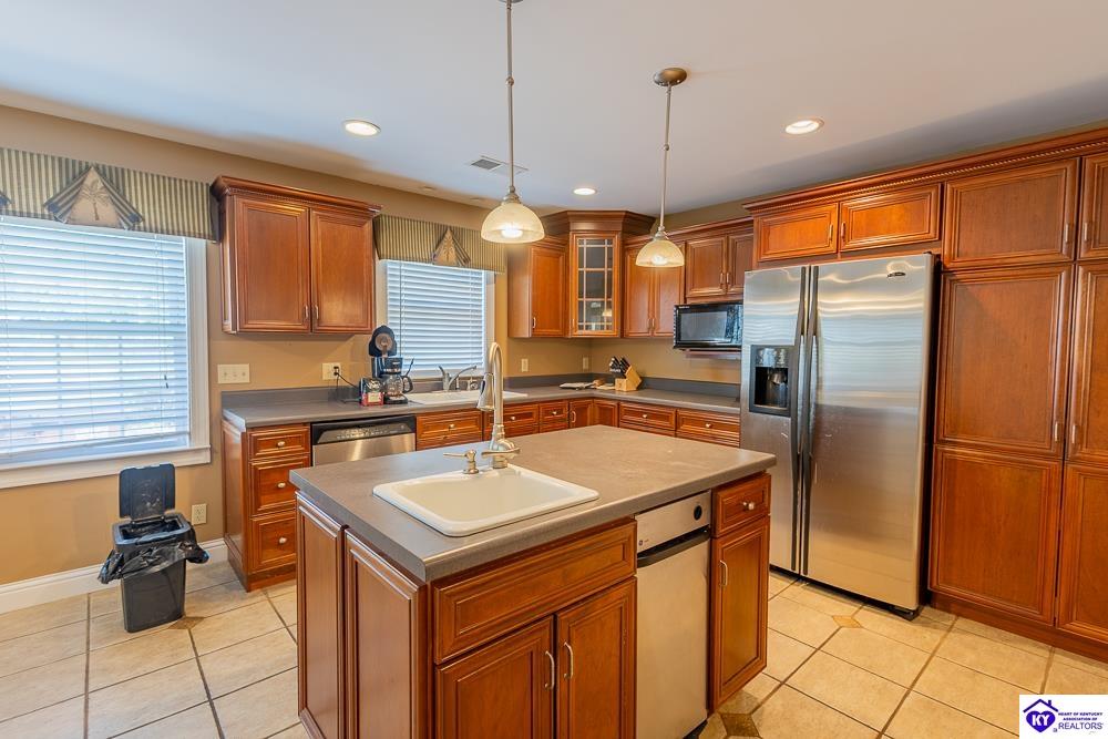 438 N Walnut Street Property Photo 15