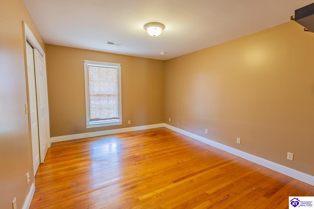 438 N Walnut Street Property Photo 20