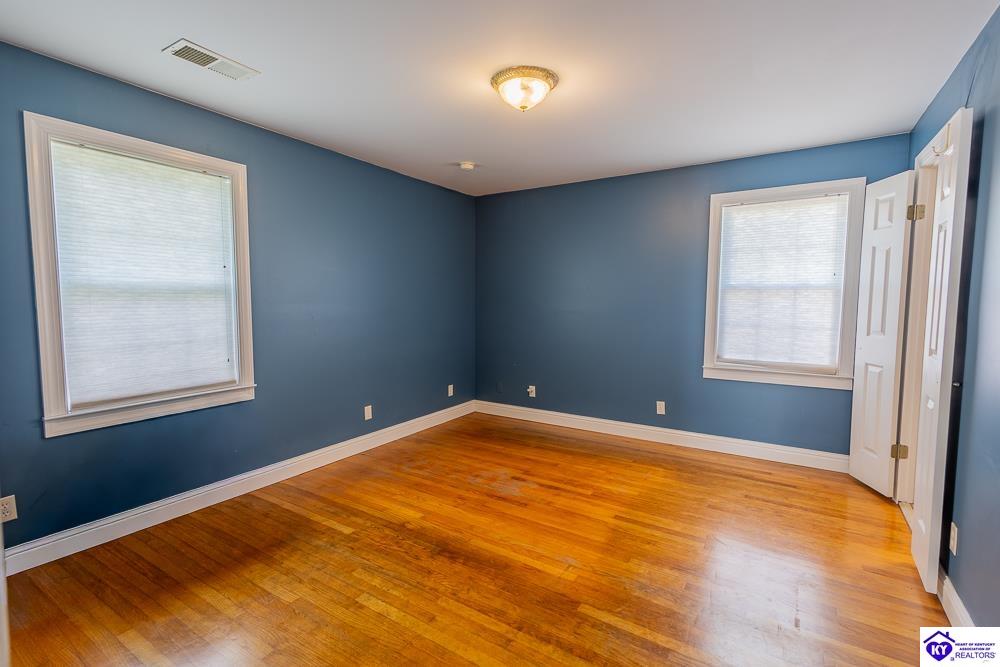 438 N Walnut Street Property Photo 25