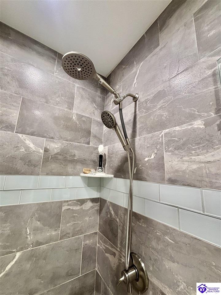 141 Royal View Drive Property Photo 18