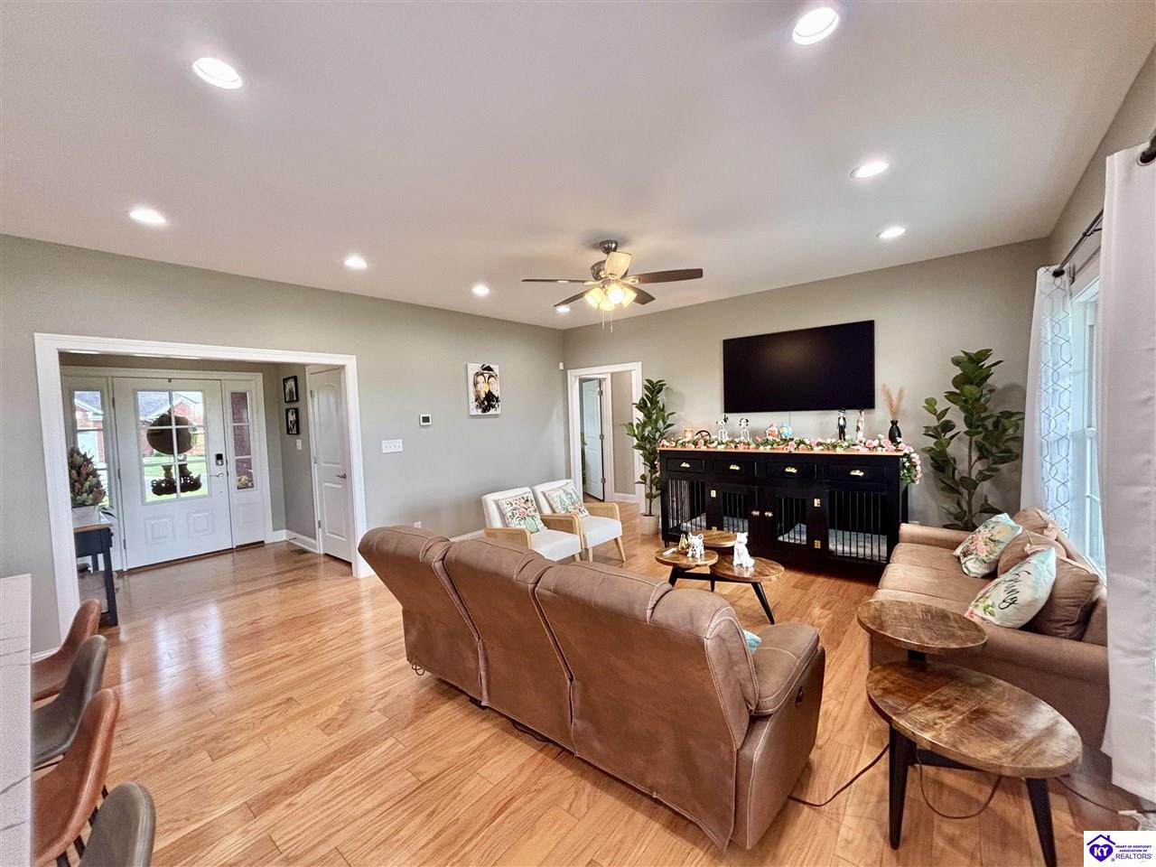 141 Royal View Drive Property Photo 43