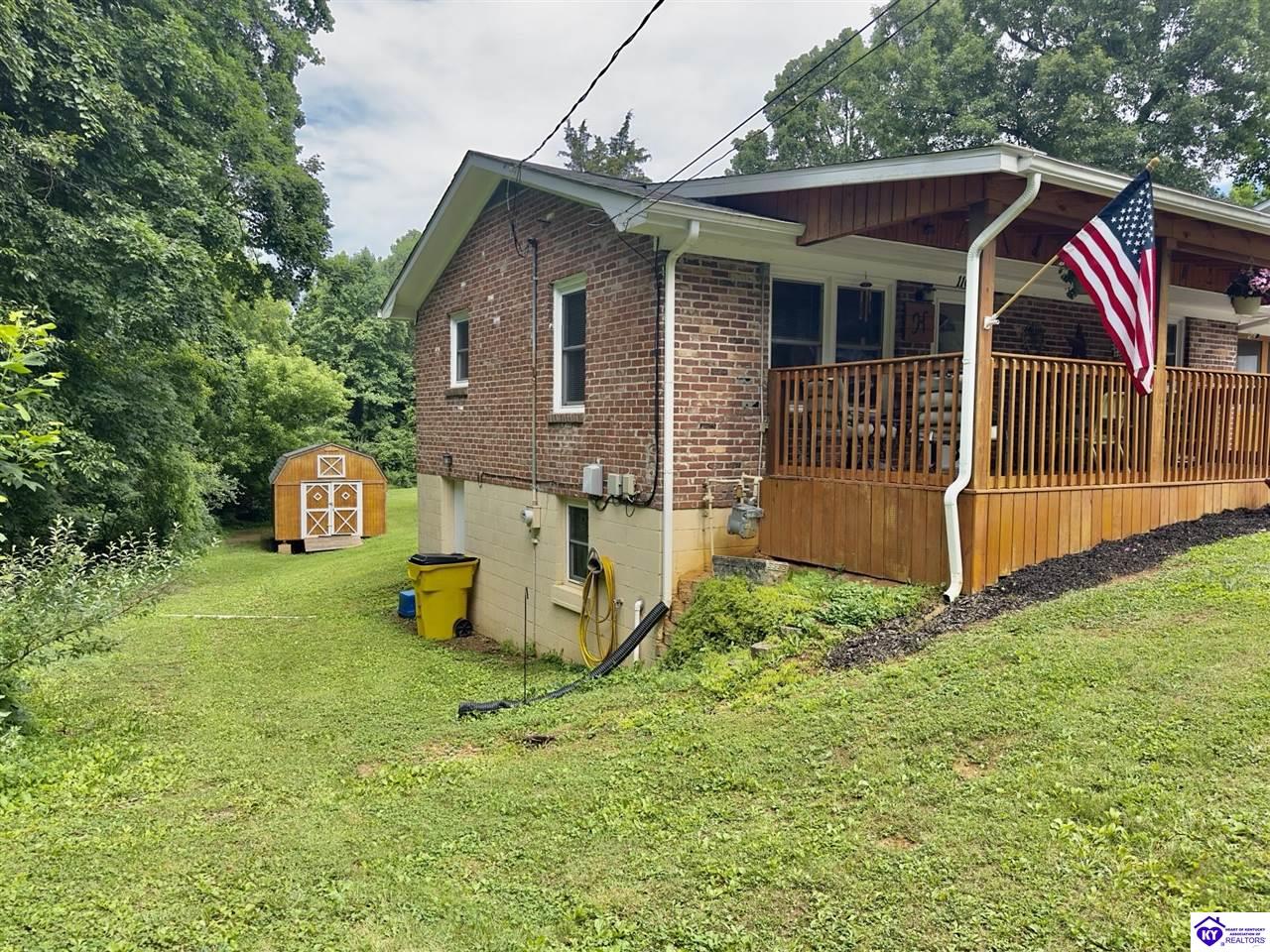 1109 Evelyn Drive Property Photo 4