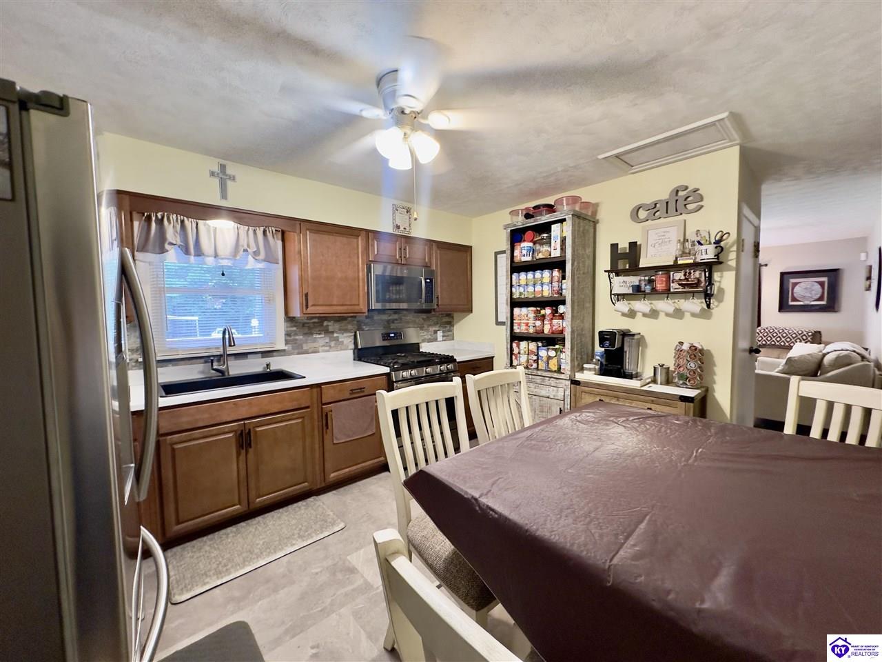 1109 Evelyn Drive Property Photo 26