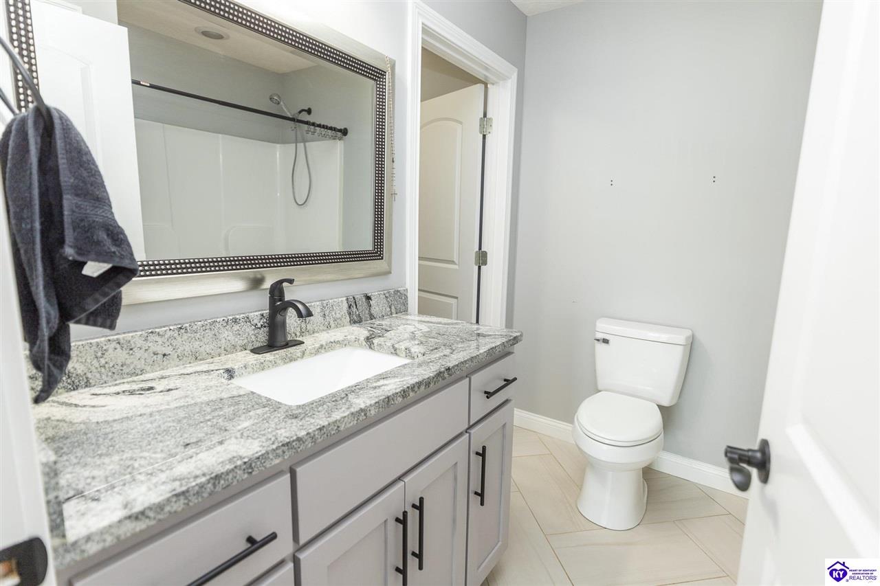 179 Twin Lakes Drive Property Photo 23
