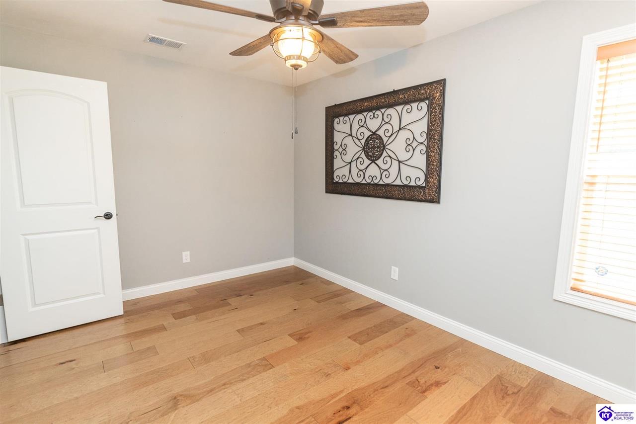 179 Twin Lakes Drive Property Photo 28