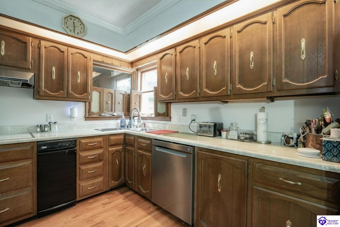 205 W Chestnut Street Property Photo 37