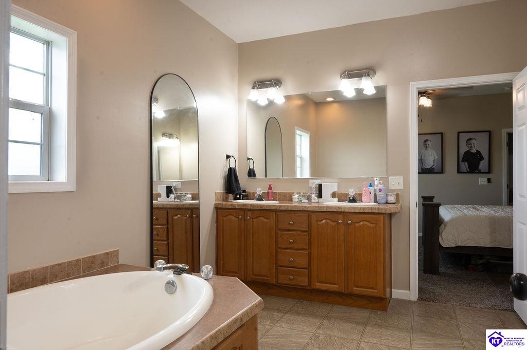 80 Mayfield Ct Property Photo 16