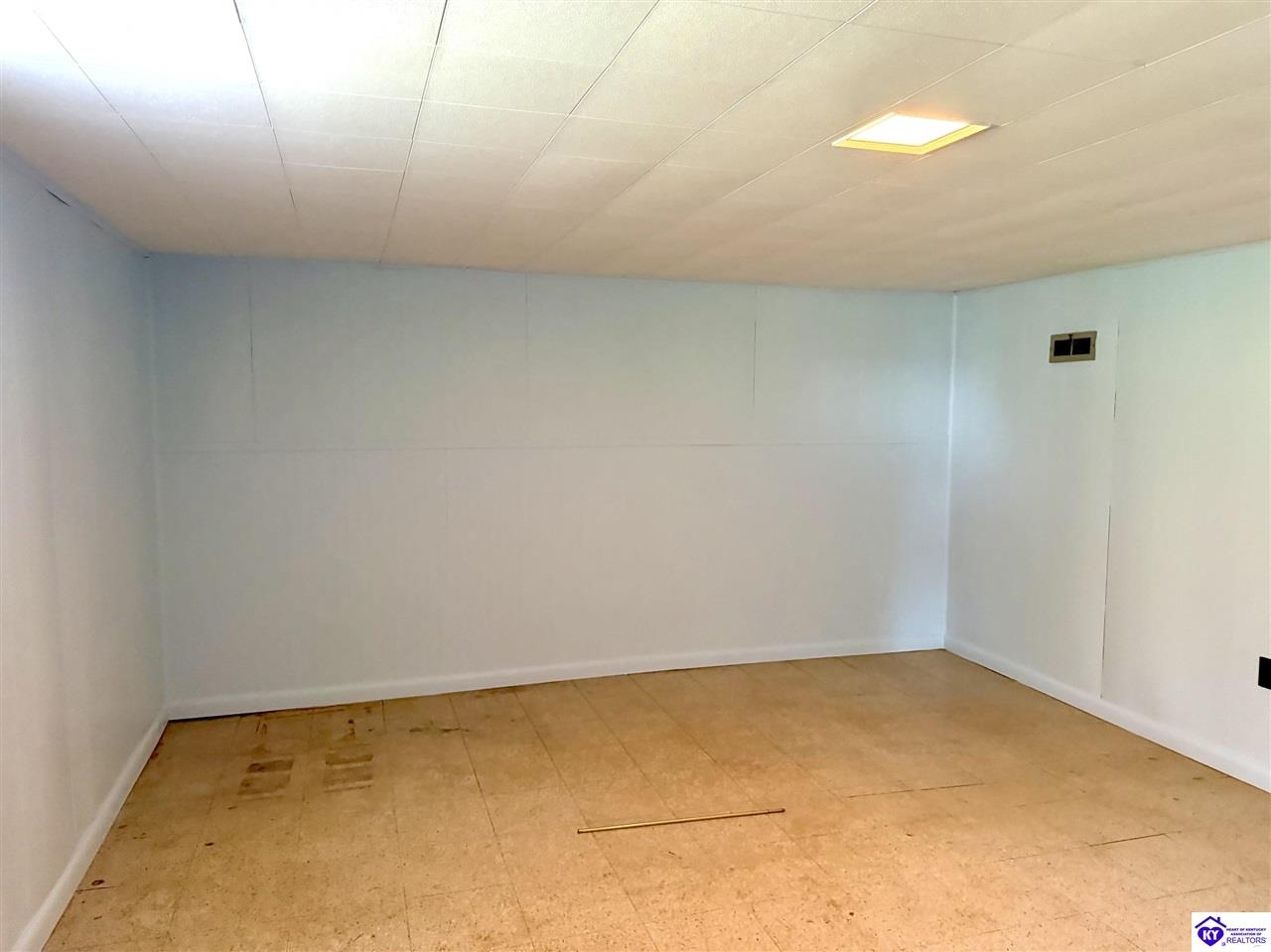 612 Cherrywood Drive Property Photo 17