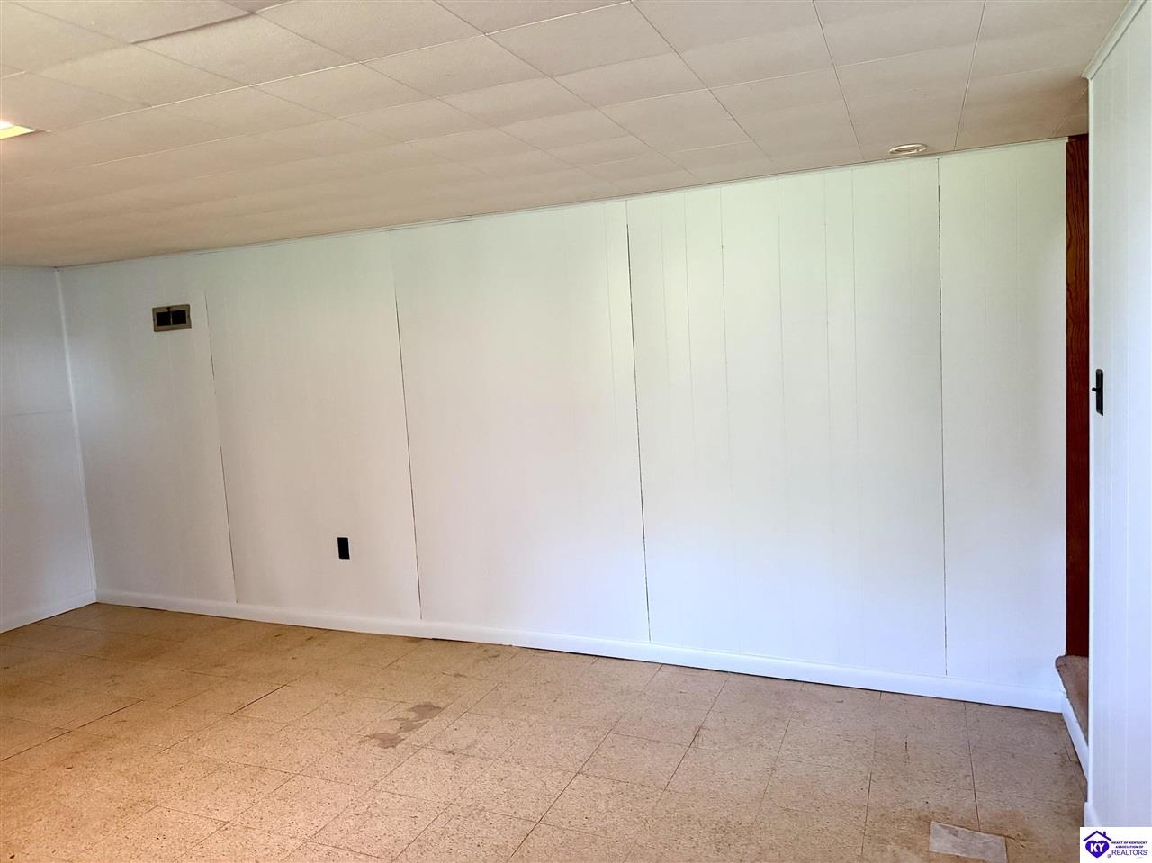 612 Cherrywood Drive Property Photo 18