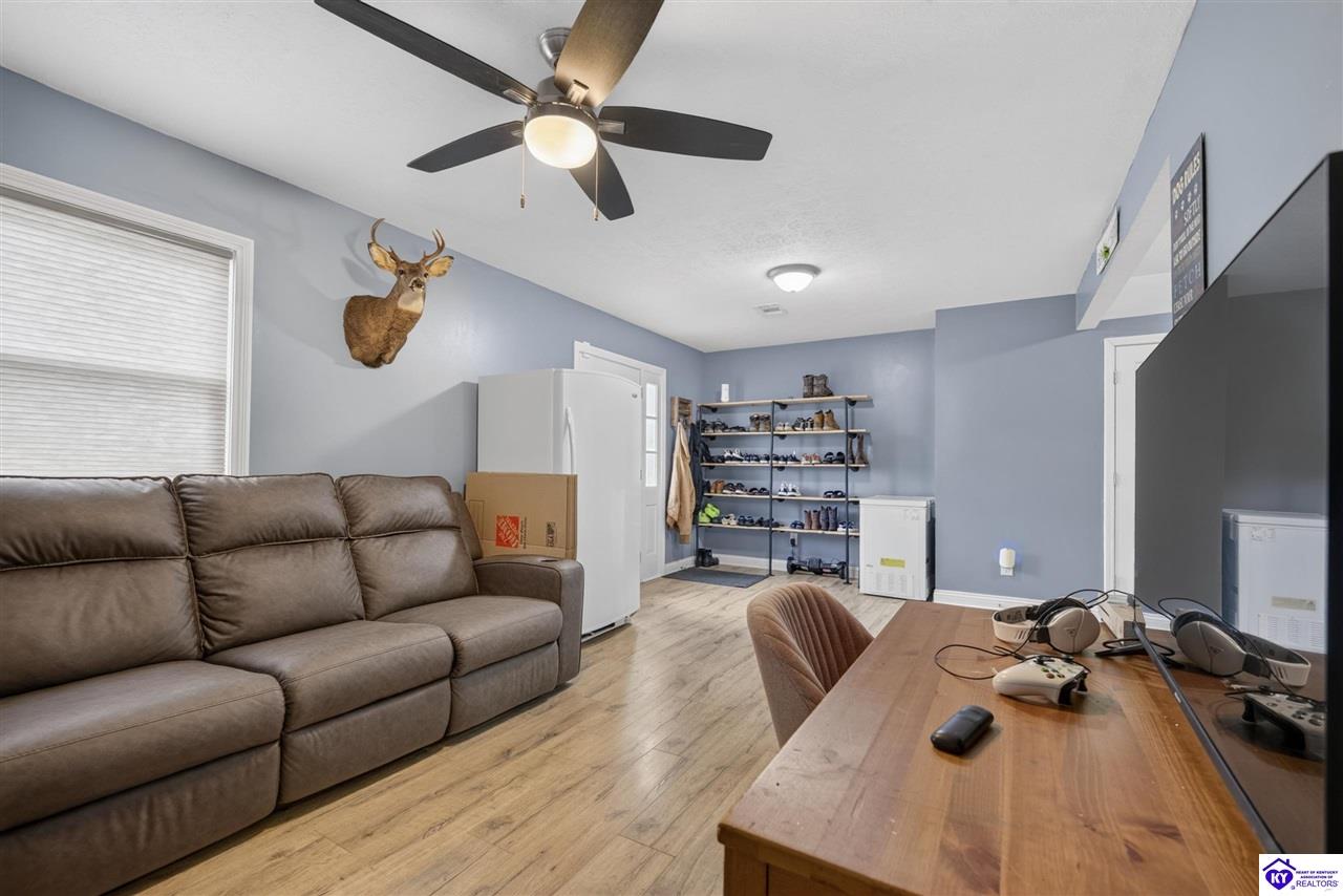 1157 W Elm Road Property Photo 8