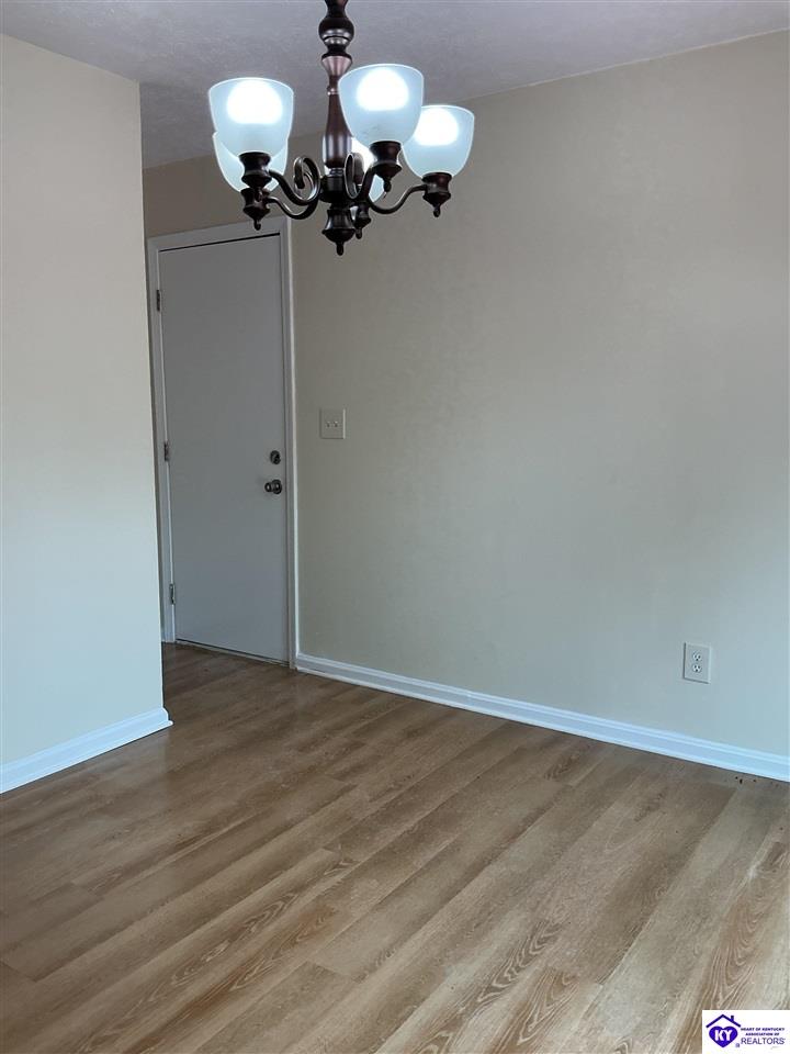 2604 Northern Road Property Photo 12