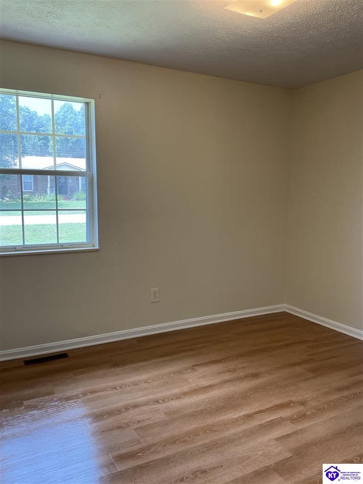 2604 Northern Road Property Photo 17