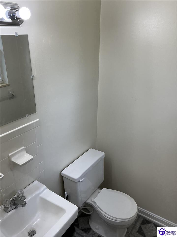 2604 Northern Road Property Photo 24
