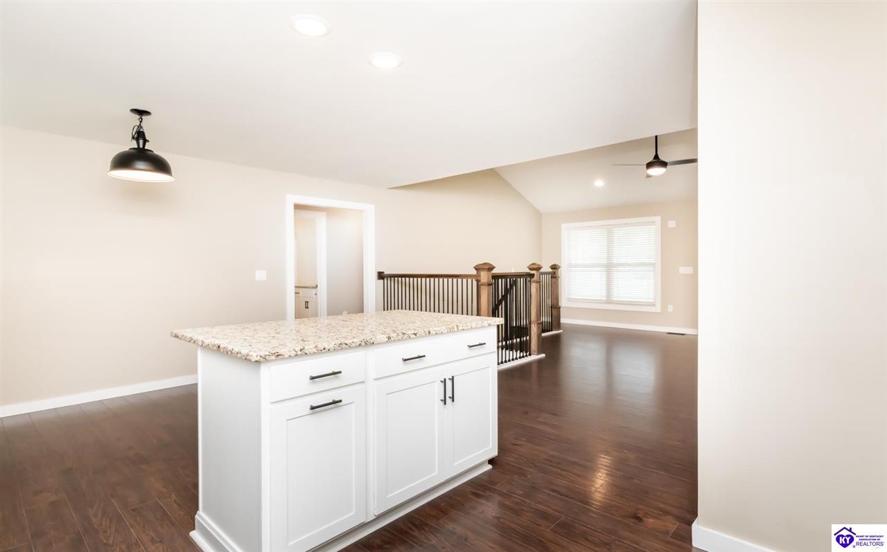 369 Meadowview Drive Property Photo 14