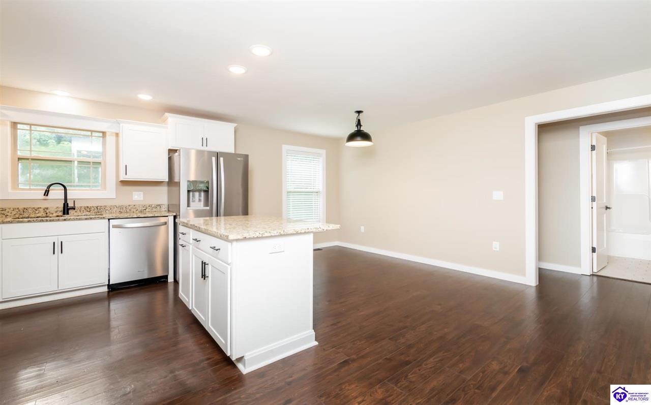 369 Meadowview Drive Property Photo 15