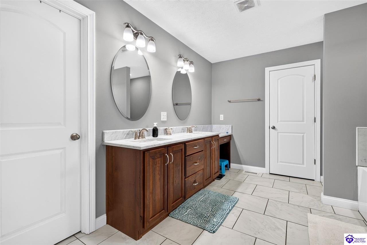 204 Shepherd's Way Property Photo 25