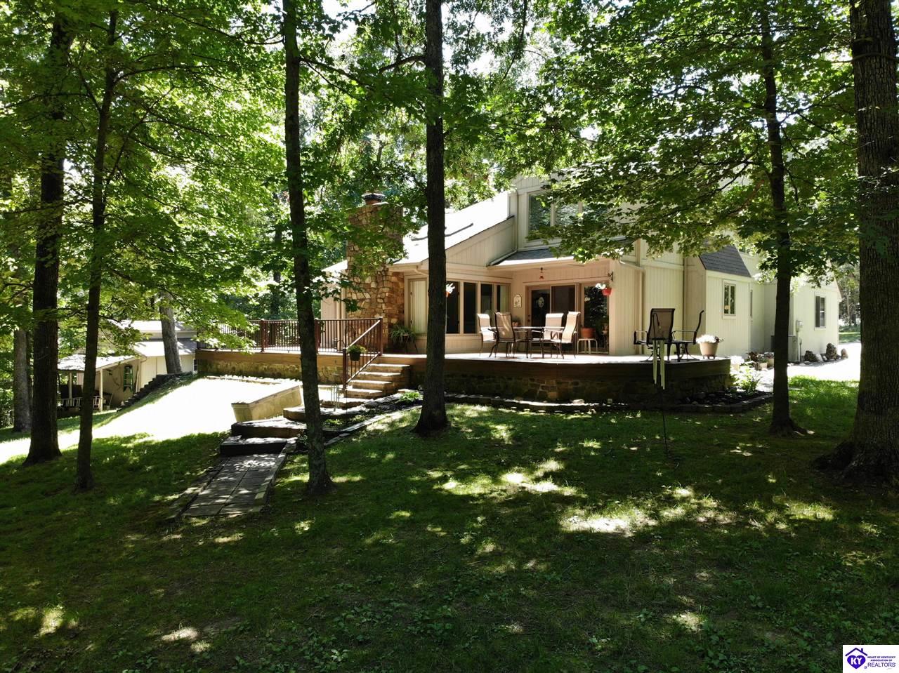 150 Parkside Drive Property Photo 5