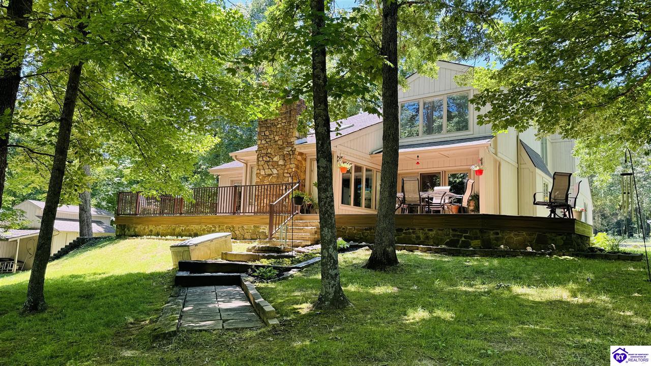 150 Parkside Drive Property Photo 8
