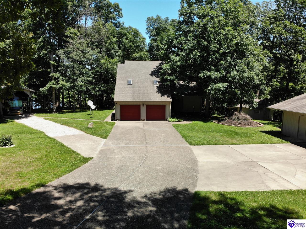 150 Parkside Drive Property Photo 11
