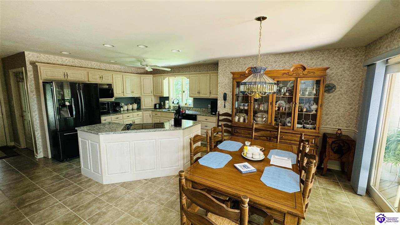 150 Parkside Drive Property Photo 35