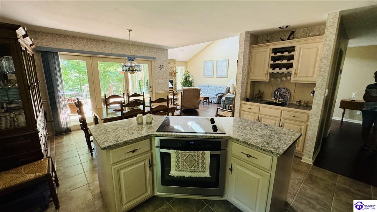 150 Parkside Drive Property Photo 38
