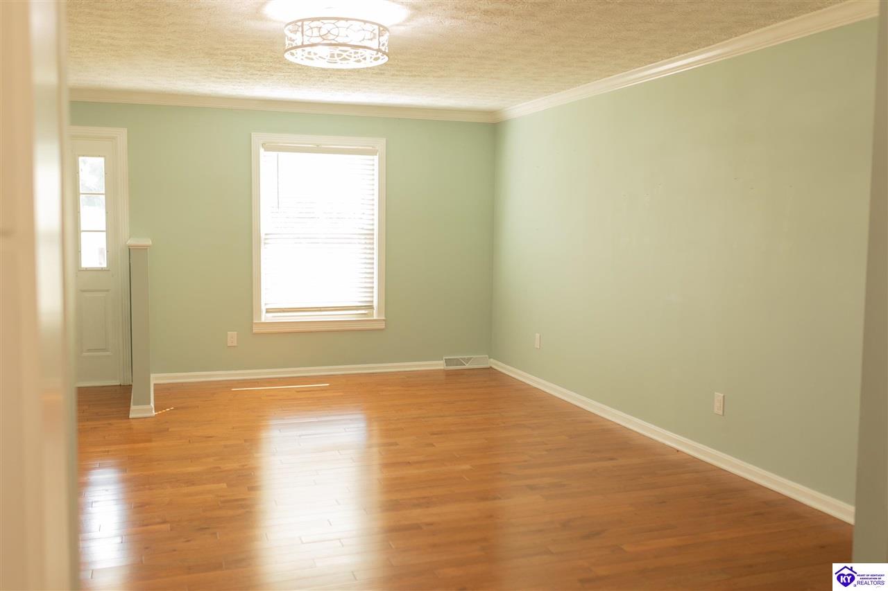 340 Beechwood Drive Property Photo 11