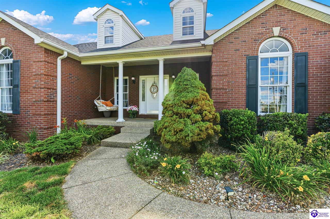 94 Bentley Boulevard Property Photo 3