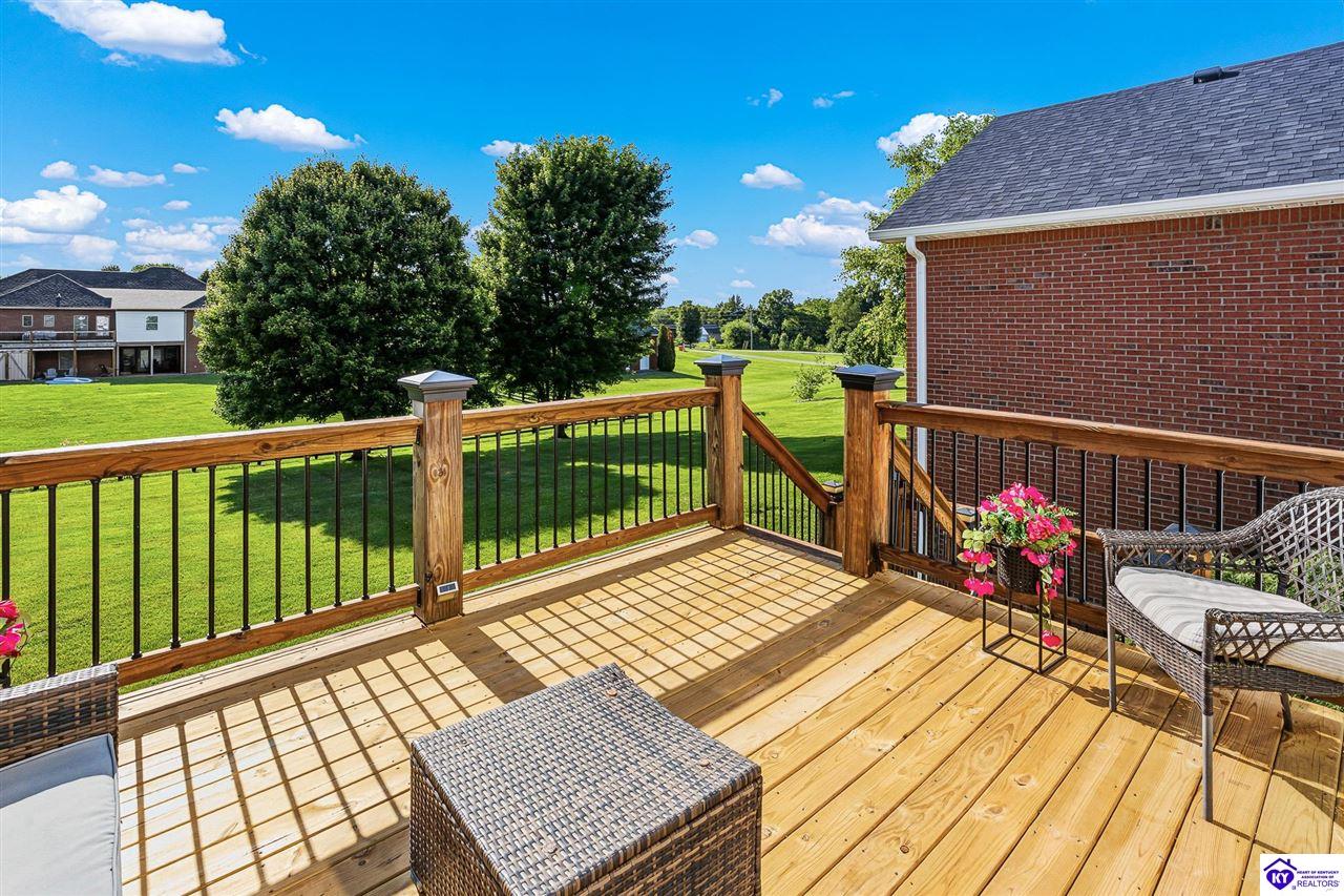 94 Bentley Boulevard Property Photo 33