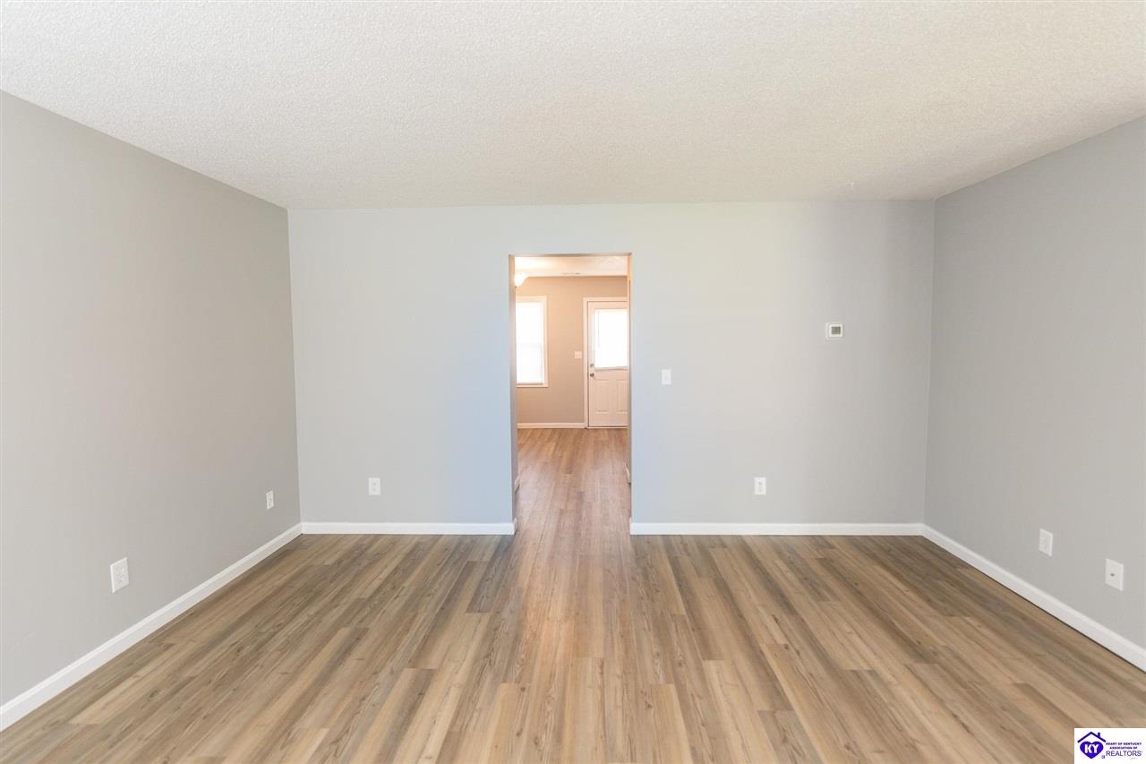 315 Berkley Court Property Photo 3