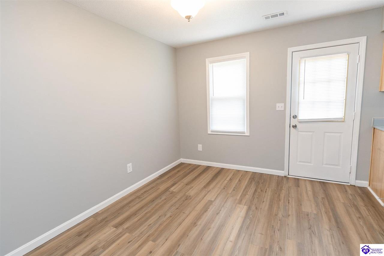 315 Berkley Court Property Photo 10