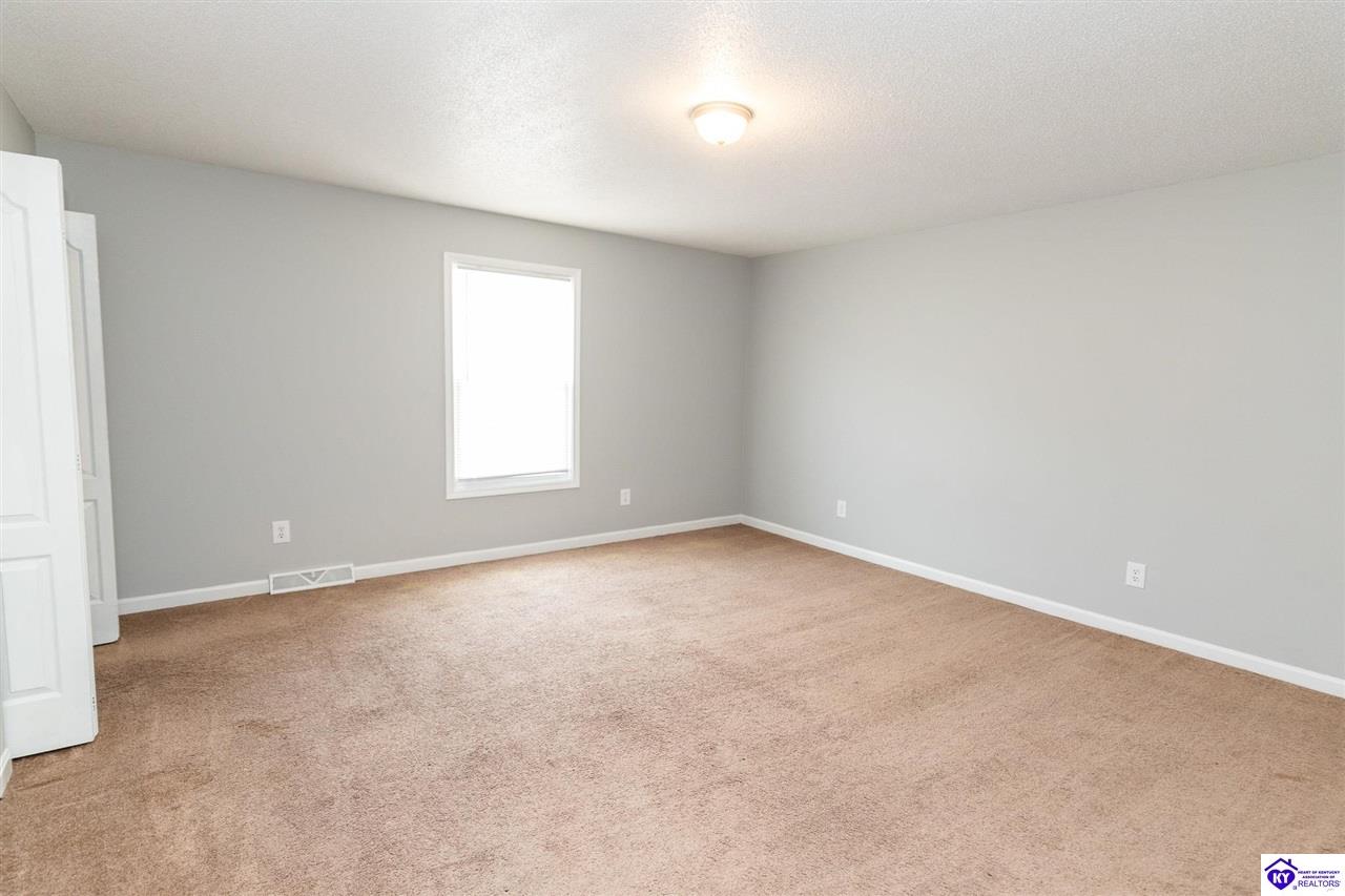 315 Berkley Court Property Photo 24