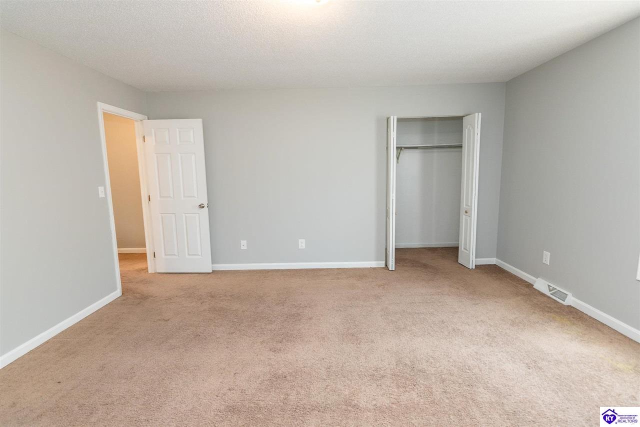 315 Berkley Court Property Photo 26