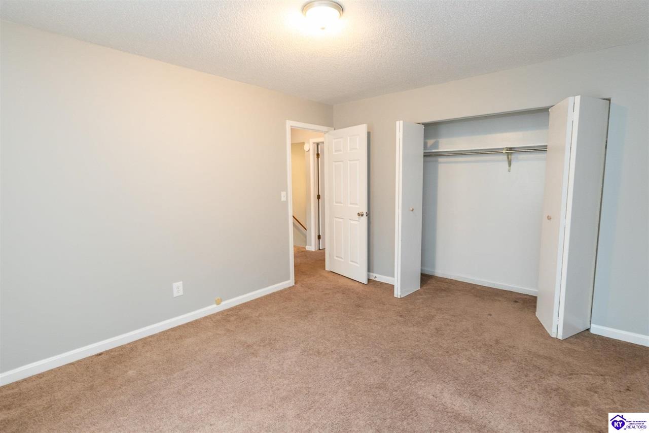 315 Berkley Court Property Photo 31