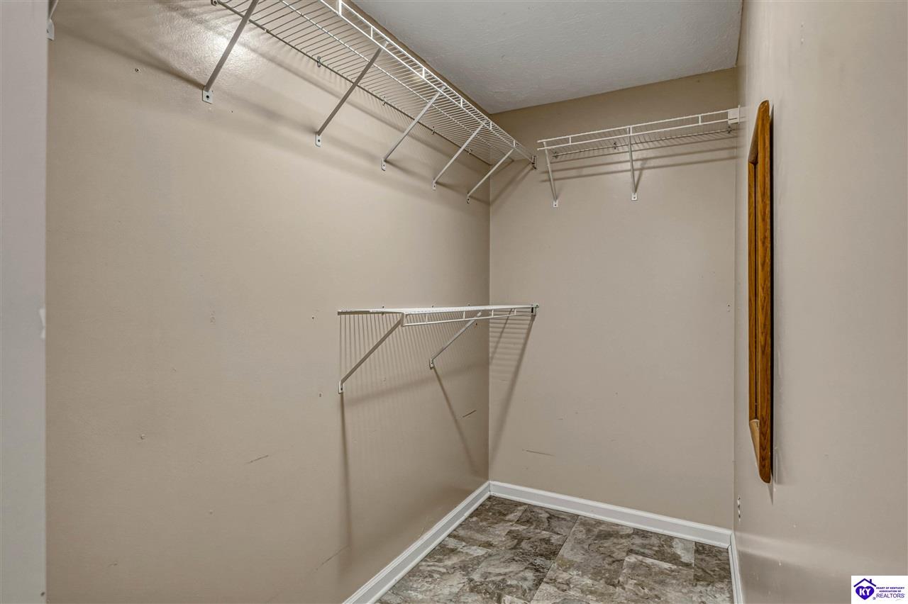175 Waterview Lane Property Photo 18