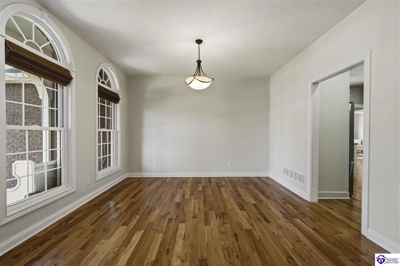 578 Deer Run Way Property Photo 9