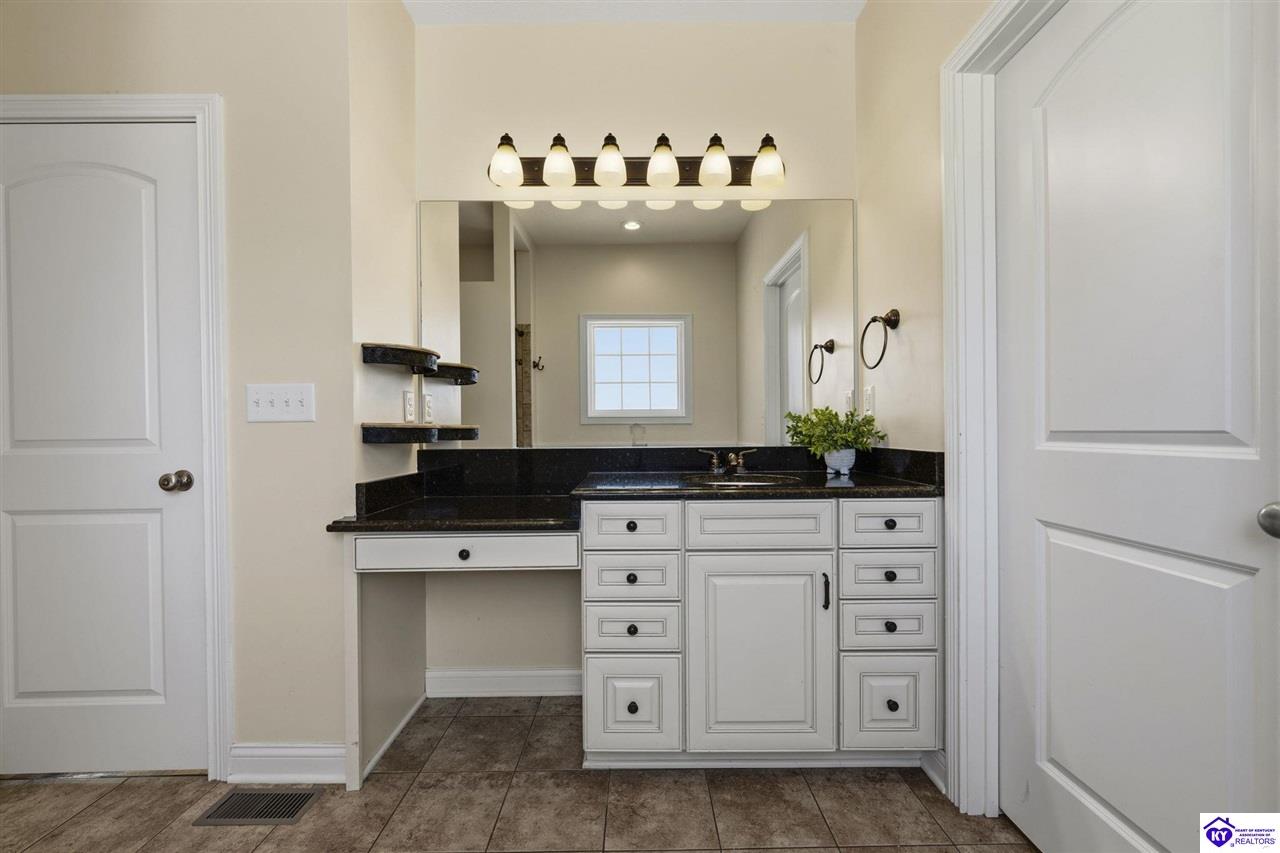 578 Deer Run Way Property Photo 19
