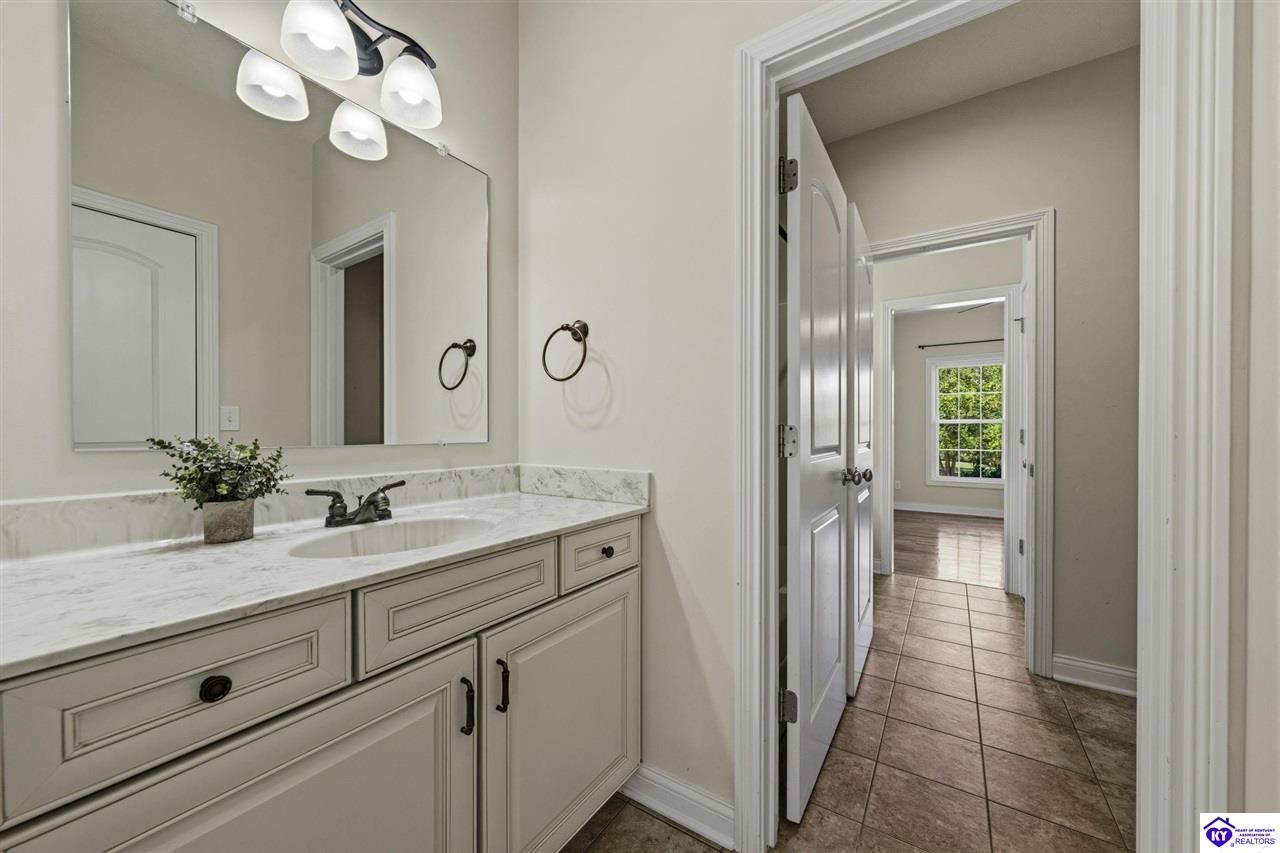 578 Deer Run Way Property Photo 24