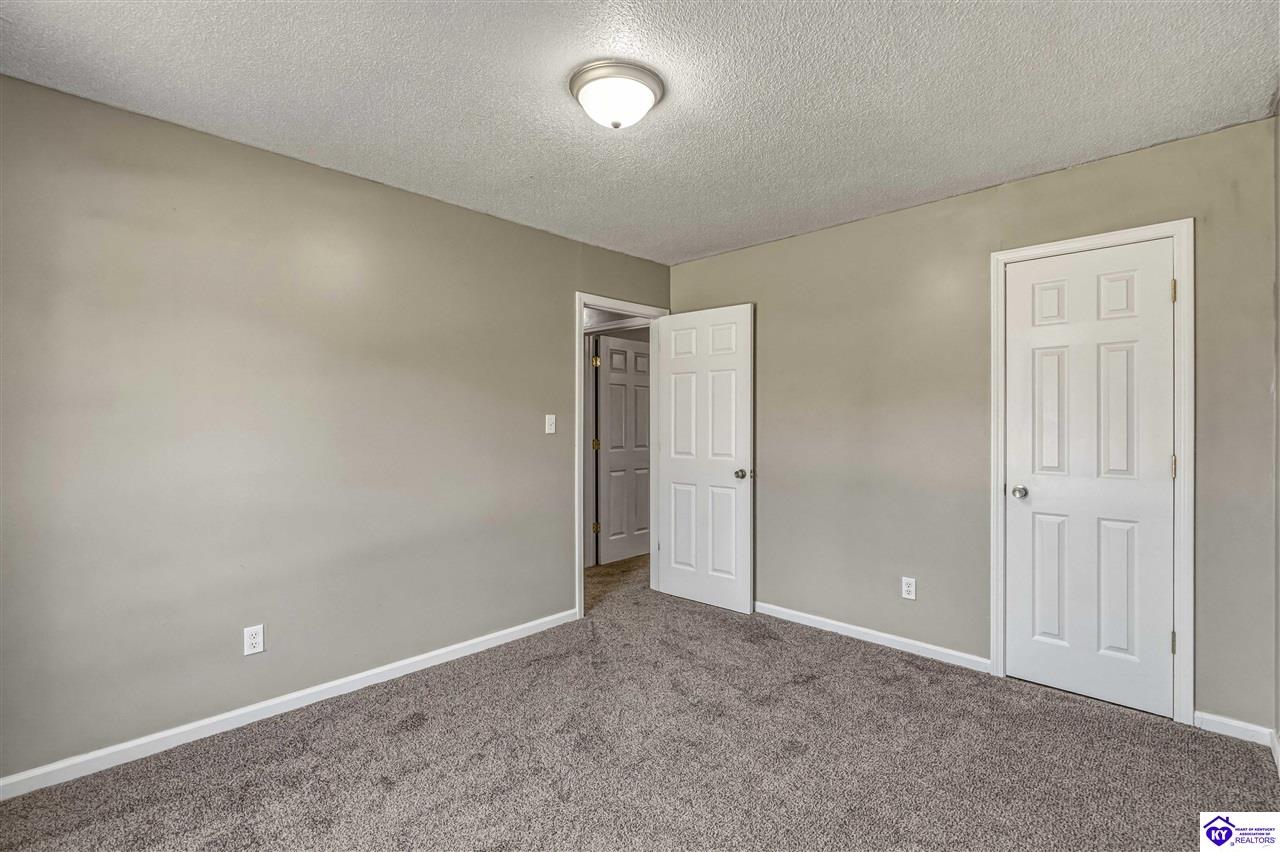 163 E Airview Drive Property Photo 11