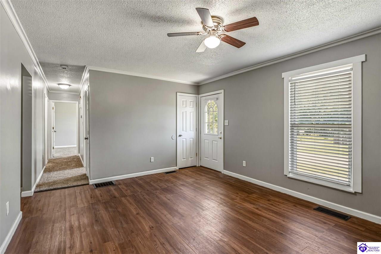 163 E Airview Drive Property Photo 15