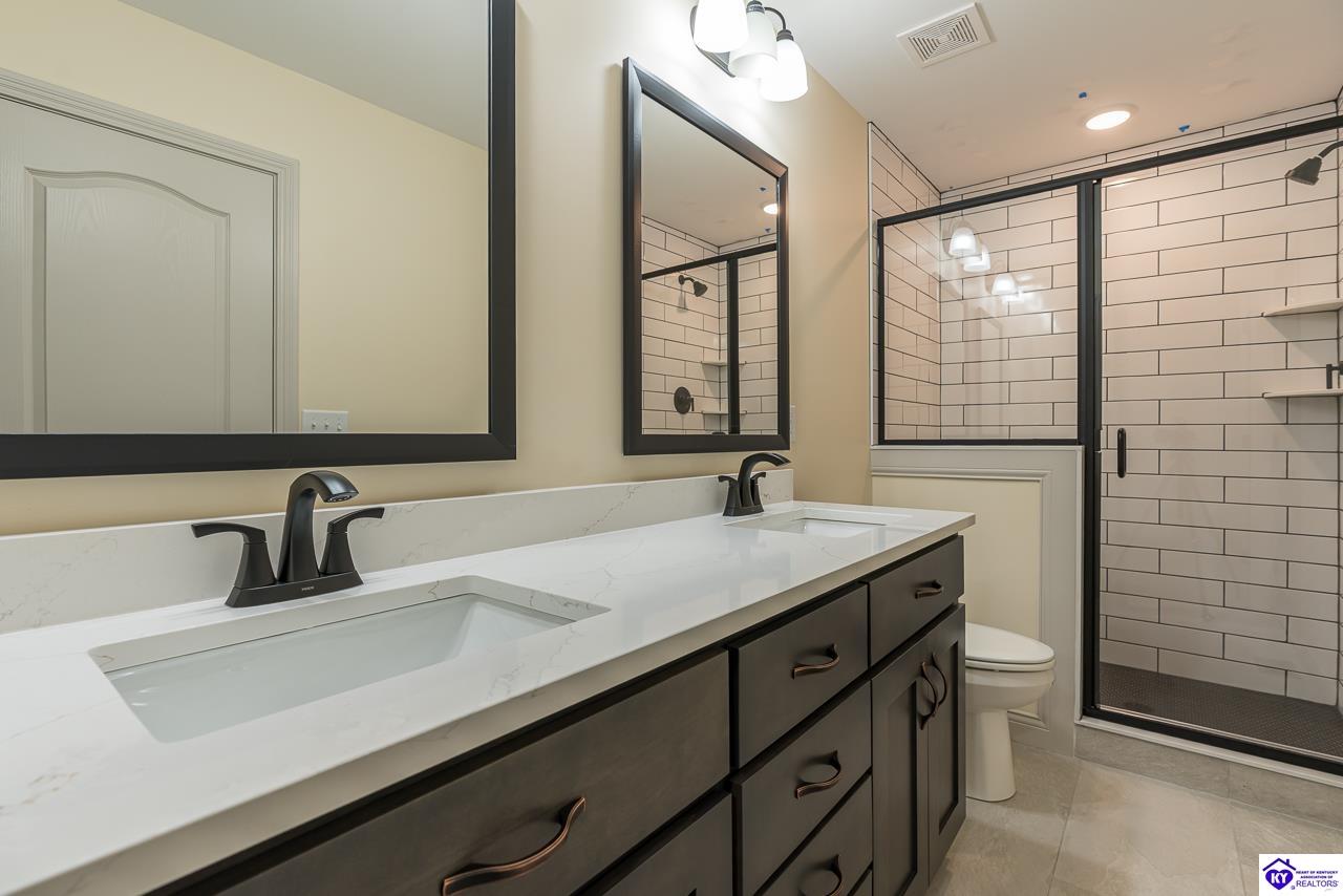 148 Wooded Glen Road Property Photo 8