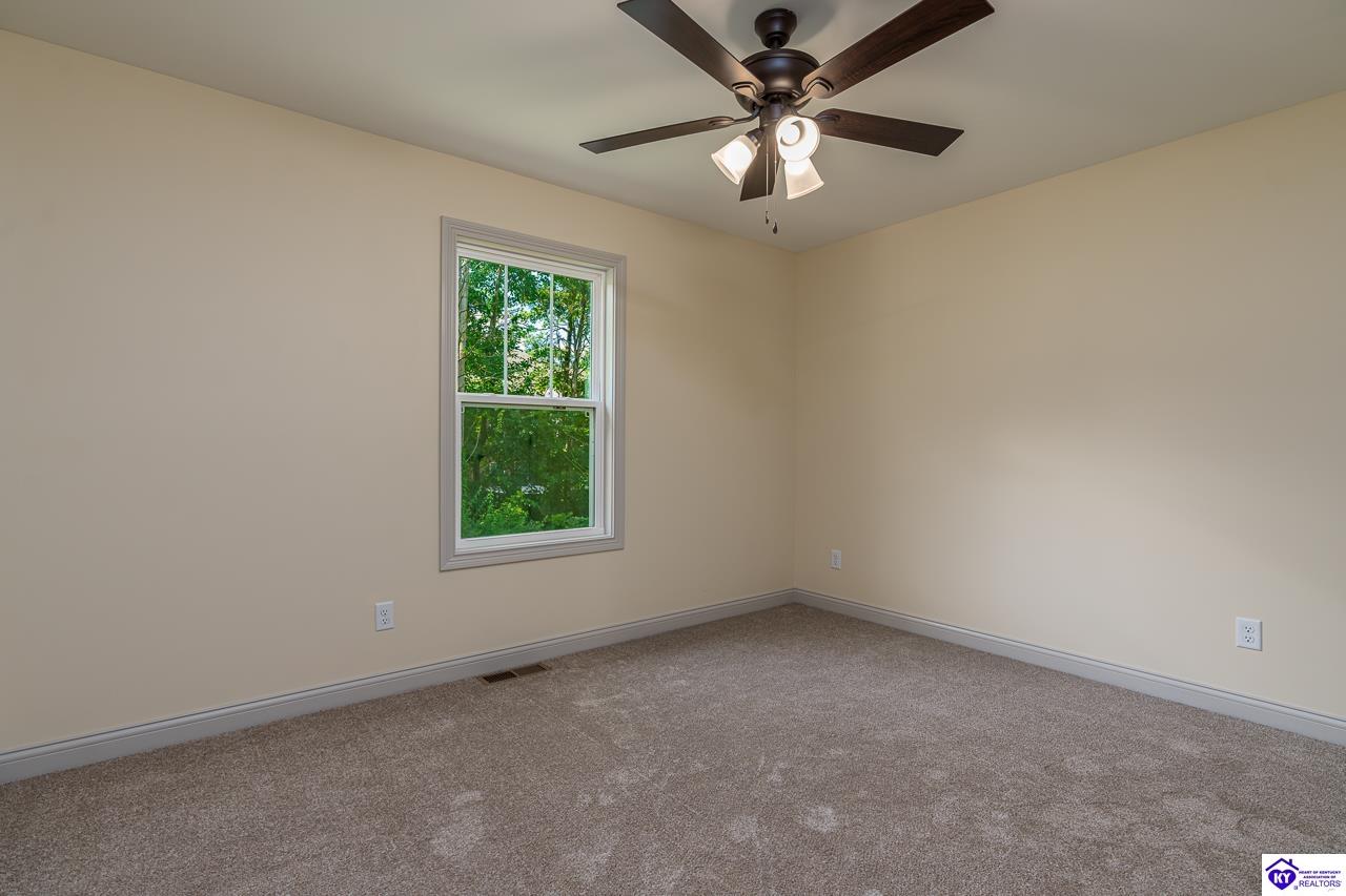 148 Wooded Glen Road Property Photo 12