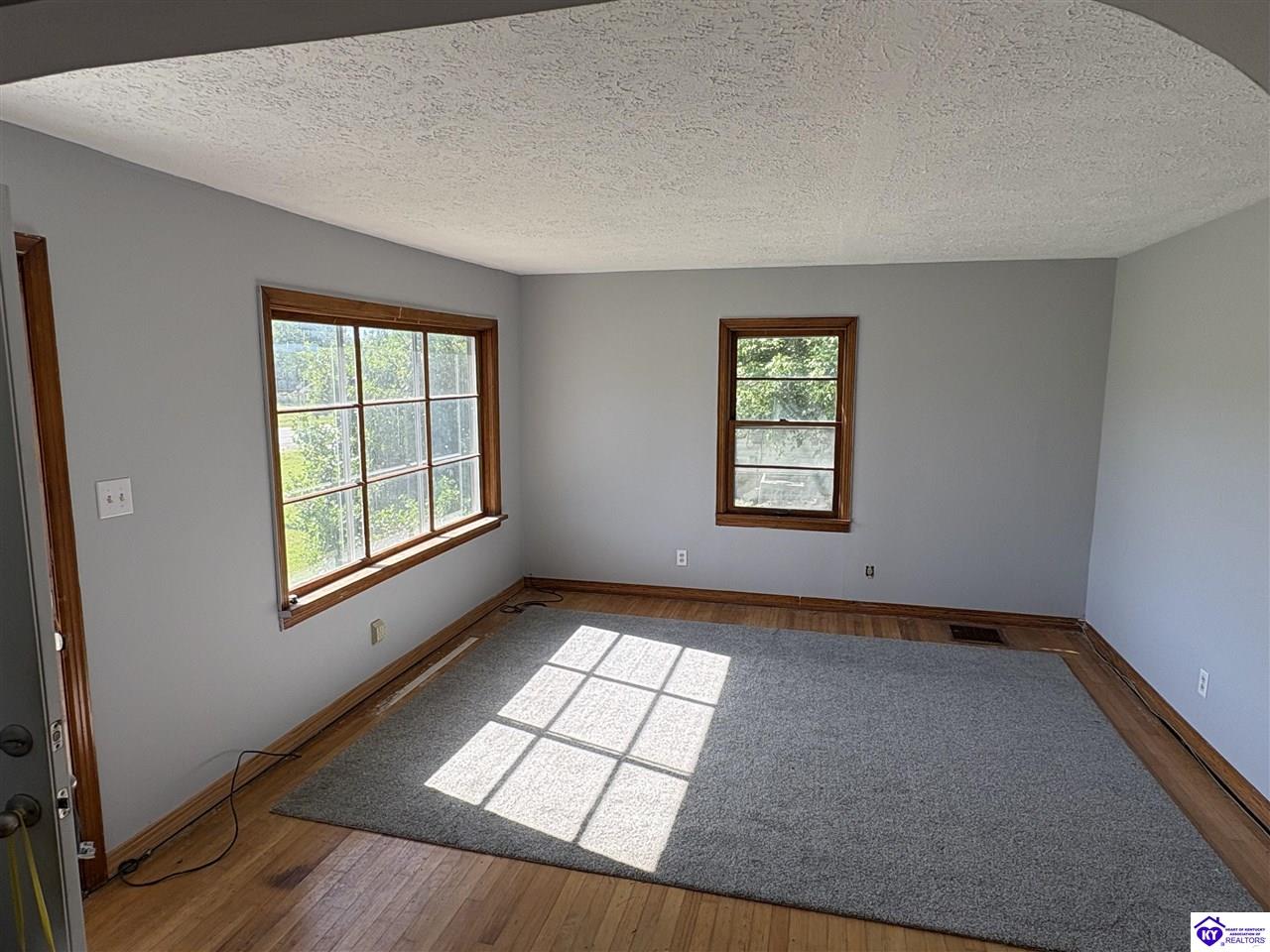8215 N Dixie Highway Property Photo 4