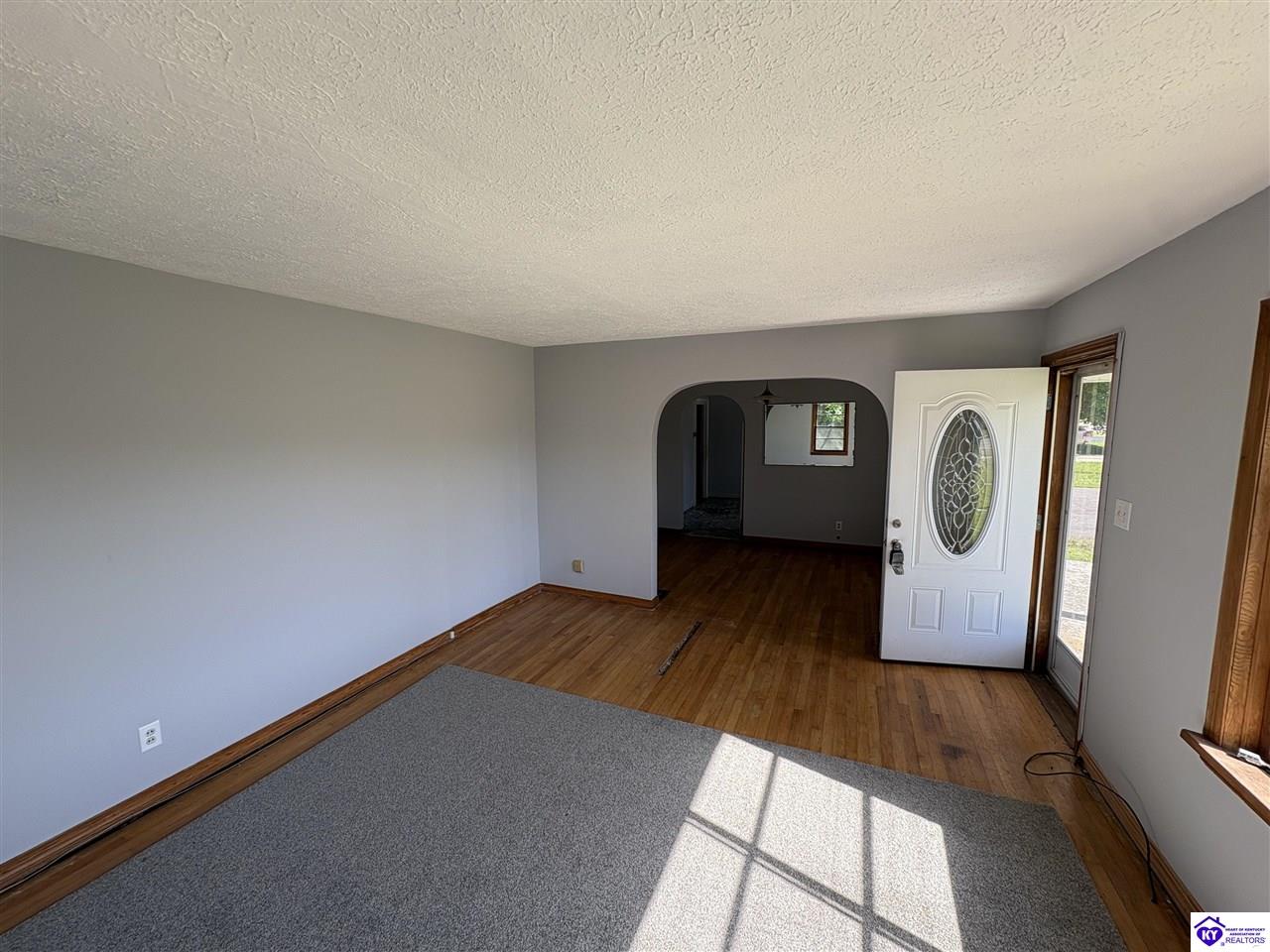 8215 N Dixie Highway Property Photo 14