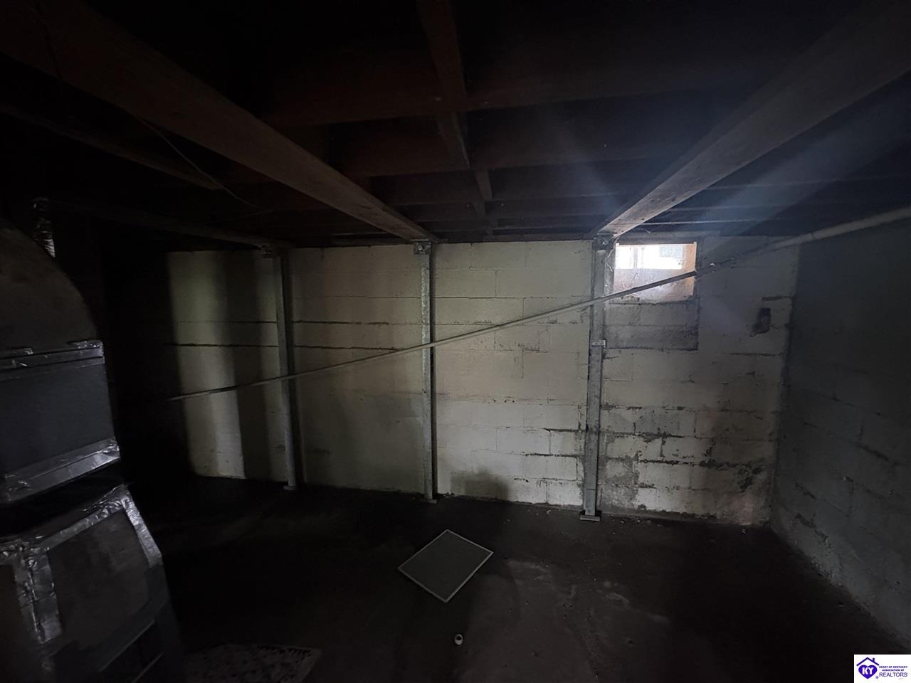 8215 N Dixie Highway Property Photo 18