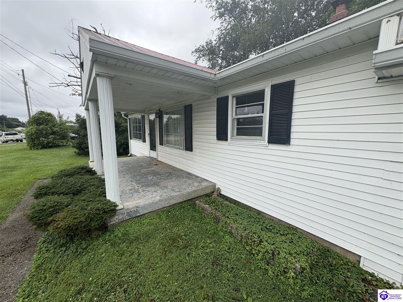 8215 N Dixie Highway Property Photo 25