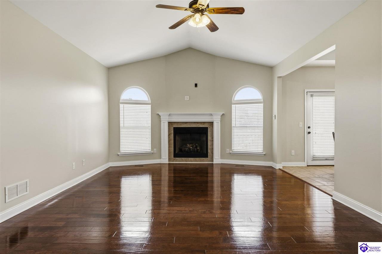 517 Concord Grape Way Property Photo 8