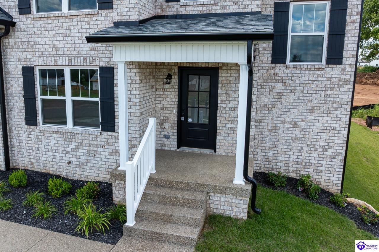 125 Broken Arrow Circle Property Photo 2