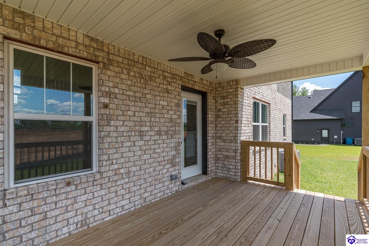 125 Broken Arrow Circle Property Photo 32