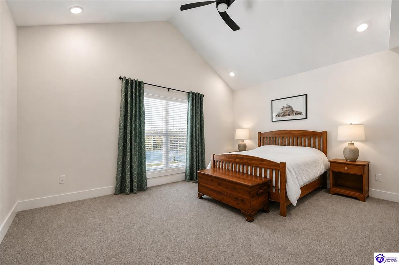 305 Ashwood Avenue Property Photo 11